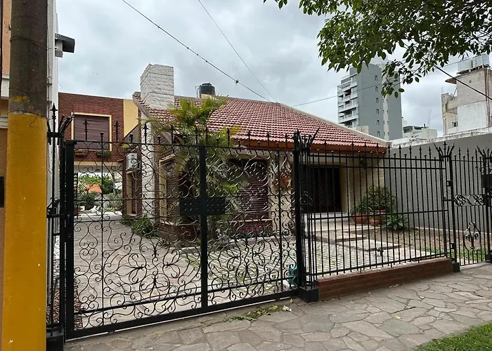 Alojamiento Temporario Chela Cochera Propia Incluida